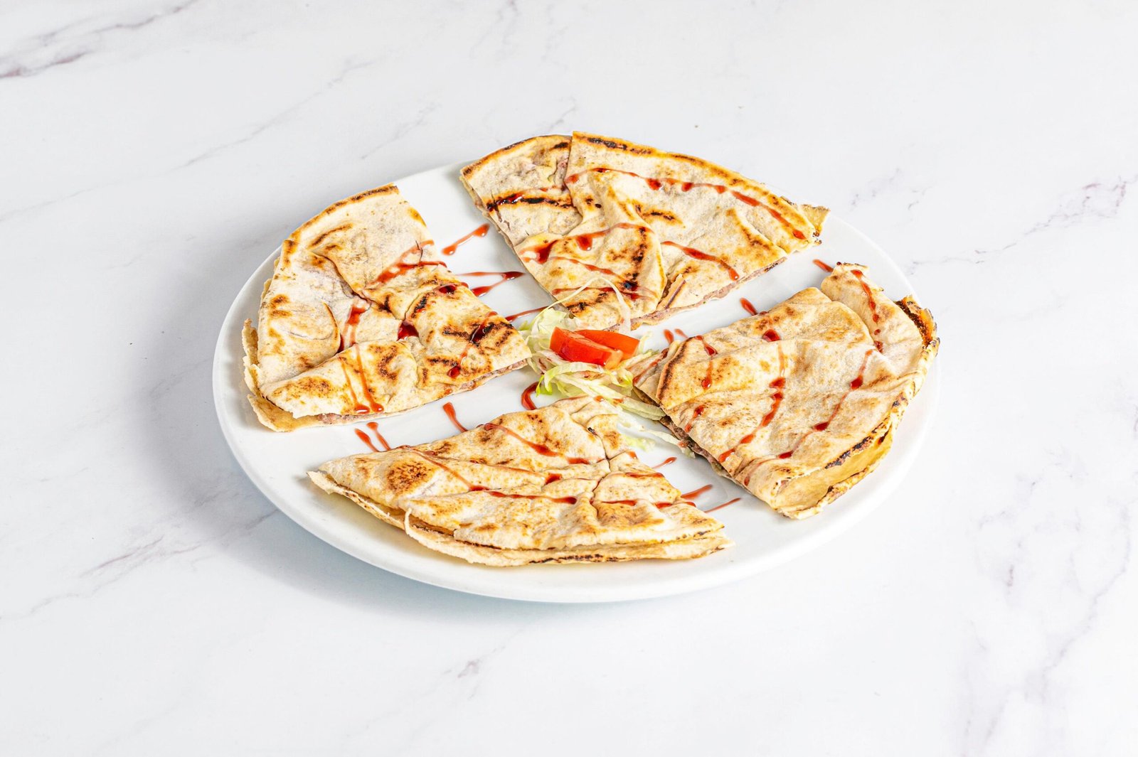 Arayes de carne a la parrilla en pan pita crujiente